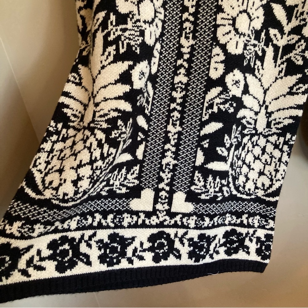 NEW FARM Rio Black Pineapple Garden Mini Sweater Dress Tunic Floral Knit Size S - Picture 12 of 16